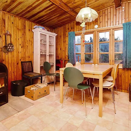 Nyaraló 8 Person In Vig-by Traum